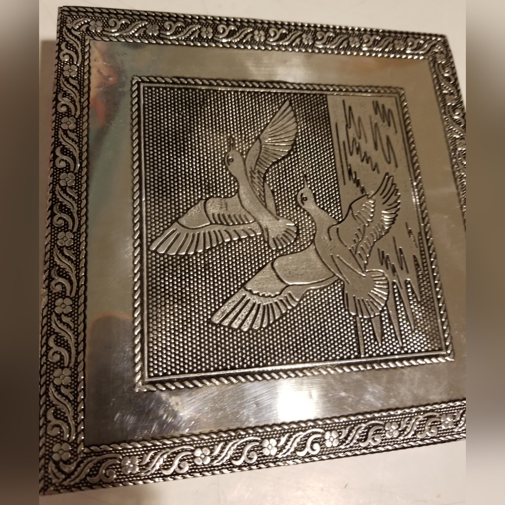 Birds Flying Embossed Aluminium Oxidized Jewelry Box with Mirror